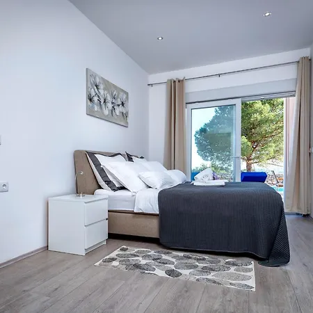 Hvar Island Serenity Sky Vila *